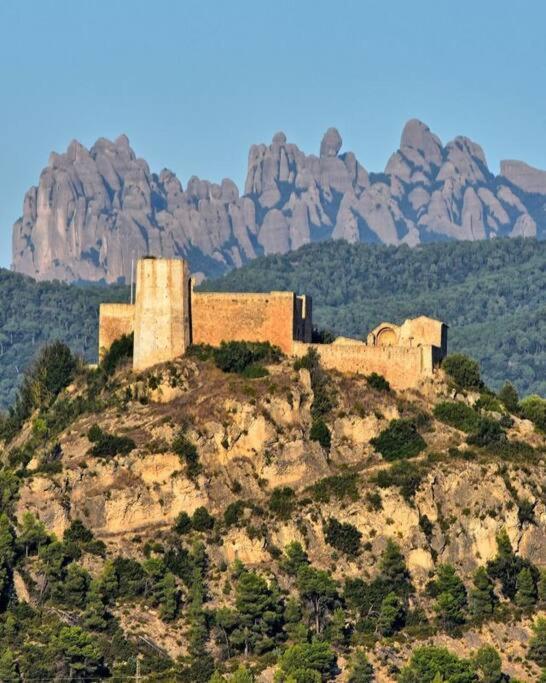 Casa De Invitados La Torre de Claramunt Exteriör bild